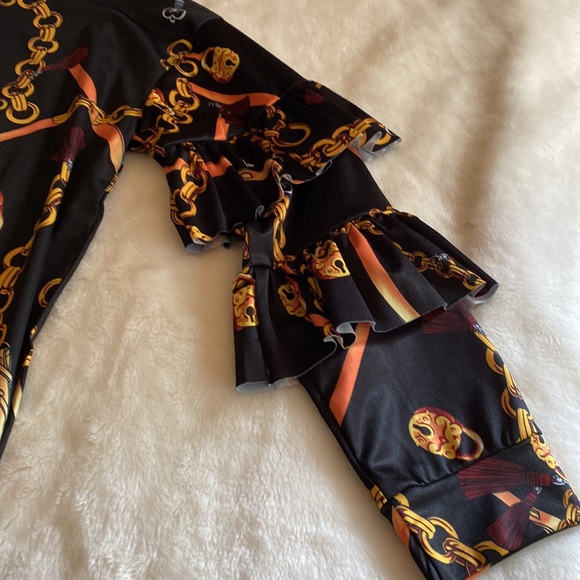 NWT “Two Hearts” Chainlink Print Top with Ruffles in Sleeves Size Plus 1X - Picture 5 of 14